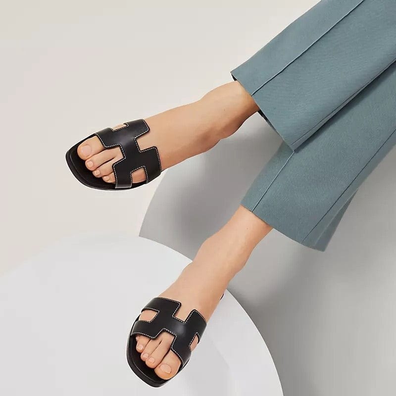 Kayla | Flade Damehaussko med Tidløst Elegant Design Nuvenci.dk