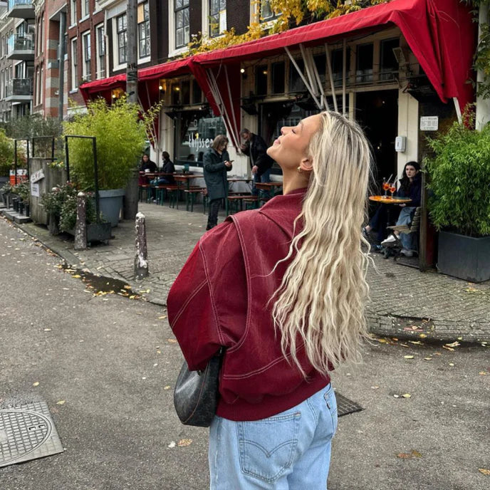 Megan | Oversized Damejakke – Tidløst Minimalistisk Design Nuvenci.dk