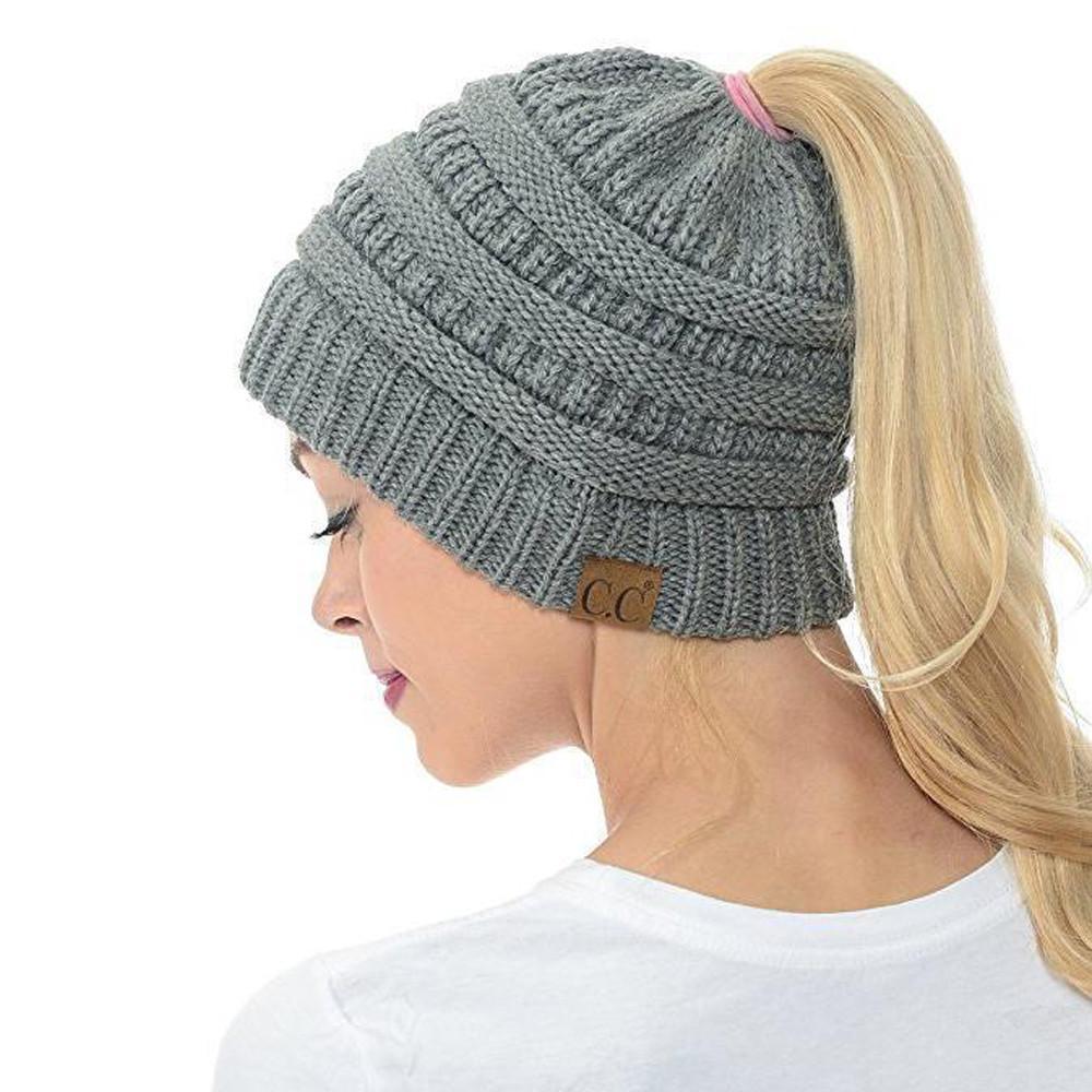 Natalie | Beanie – Vinterhue med Stil og Fri Hestehale Mørk Grå Nuvenci.dk