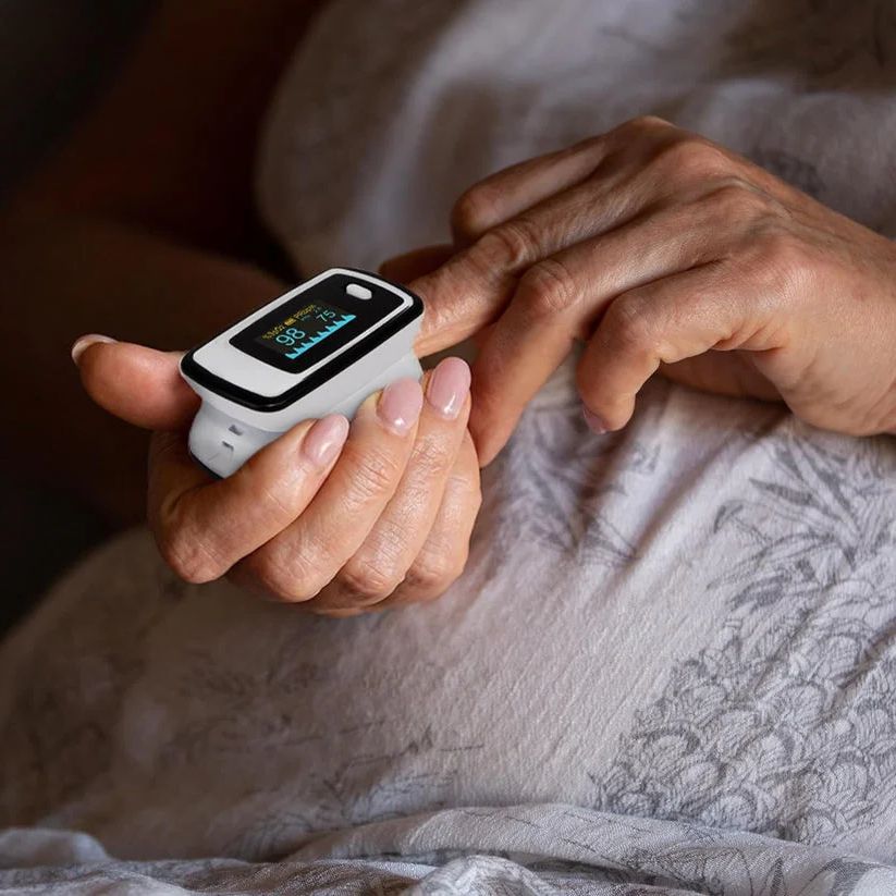 OxiPulse | Berøringsfri Ilt- og Pulsmåler Nuvenci.dk