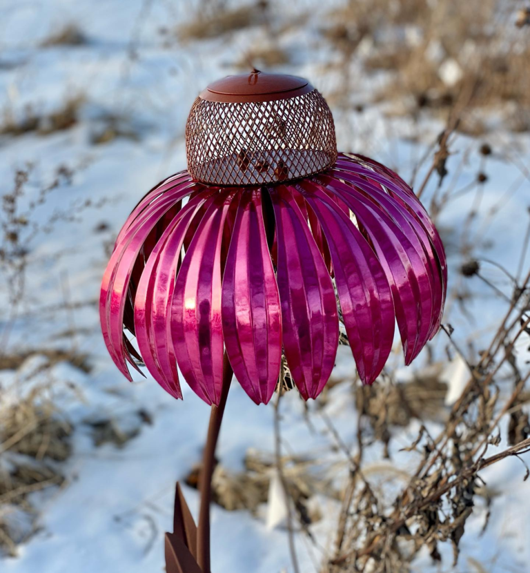 PetalPerch | Stilfuld fuglefoderstation i blomstermotiv Nuvenci.dk