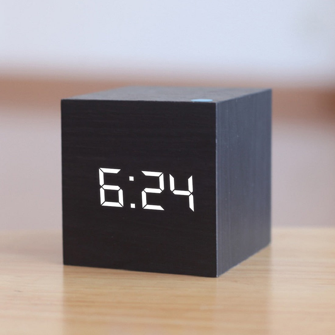 TimeCube | Digital firkantet LED-vækkeur