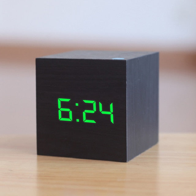 TimeCube | Digital firkantet LED-vækkeur