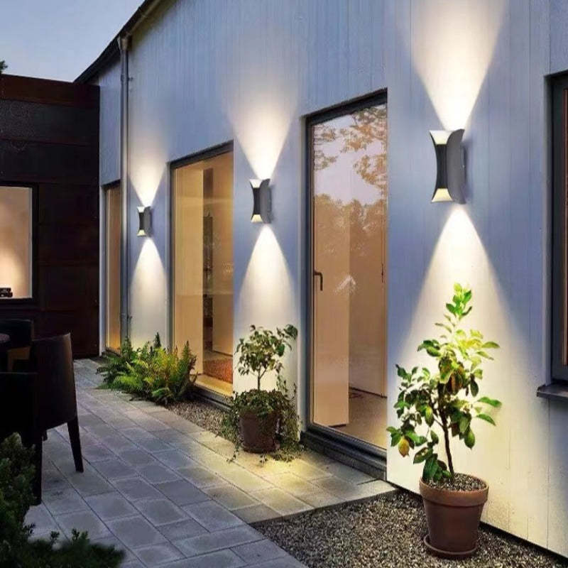 RadiantLine | Væglampe – Minimalistisk Design og Stemningslys Nuvenci.dk