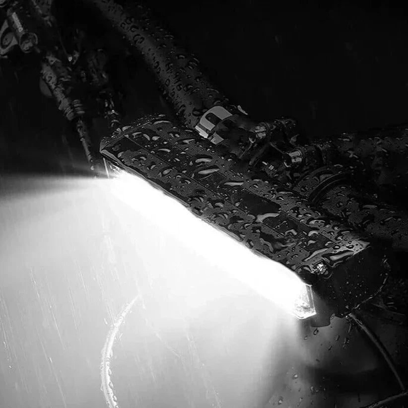 RoadBeam | Cykelforlygte – Kraftigt LED Lys & Sikker Natkørsel