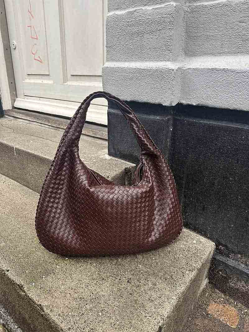 Teresa | Skuldertaske – Elegant Design til Hverdagsbrug Mørkebrun Nuvenci.dk
