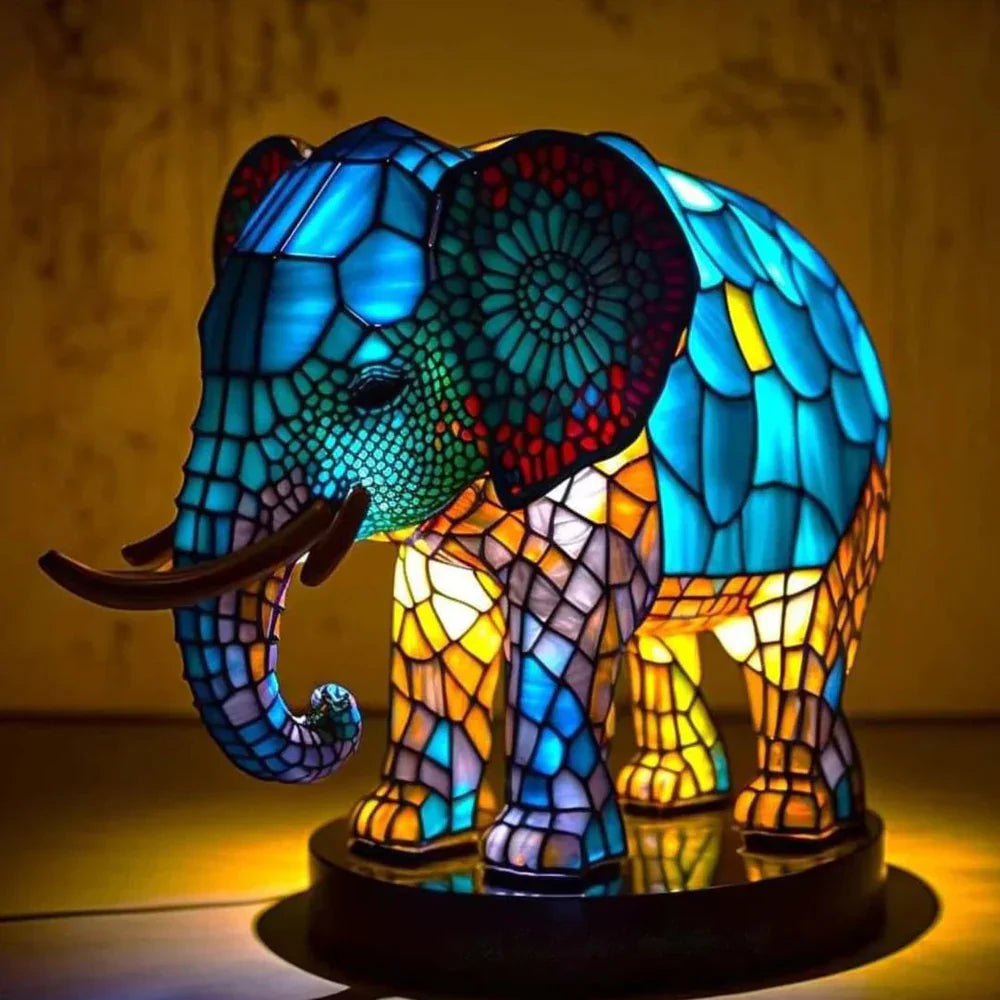 VitraGlow | Kunstlampe mit Tiermotiven aus Buntglas Elefant Nuvenci.dk